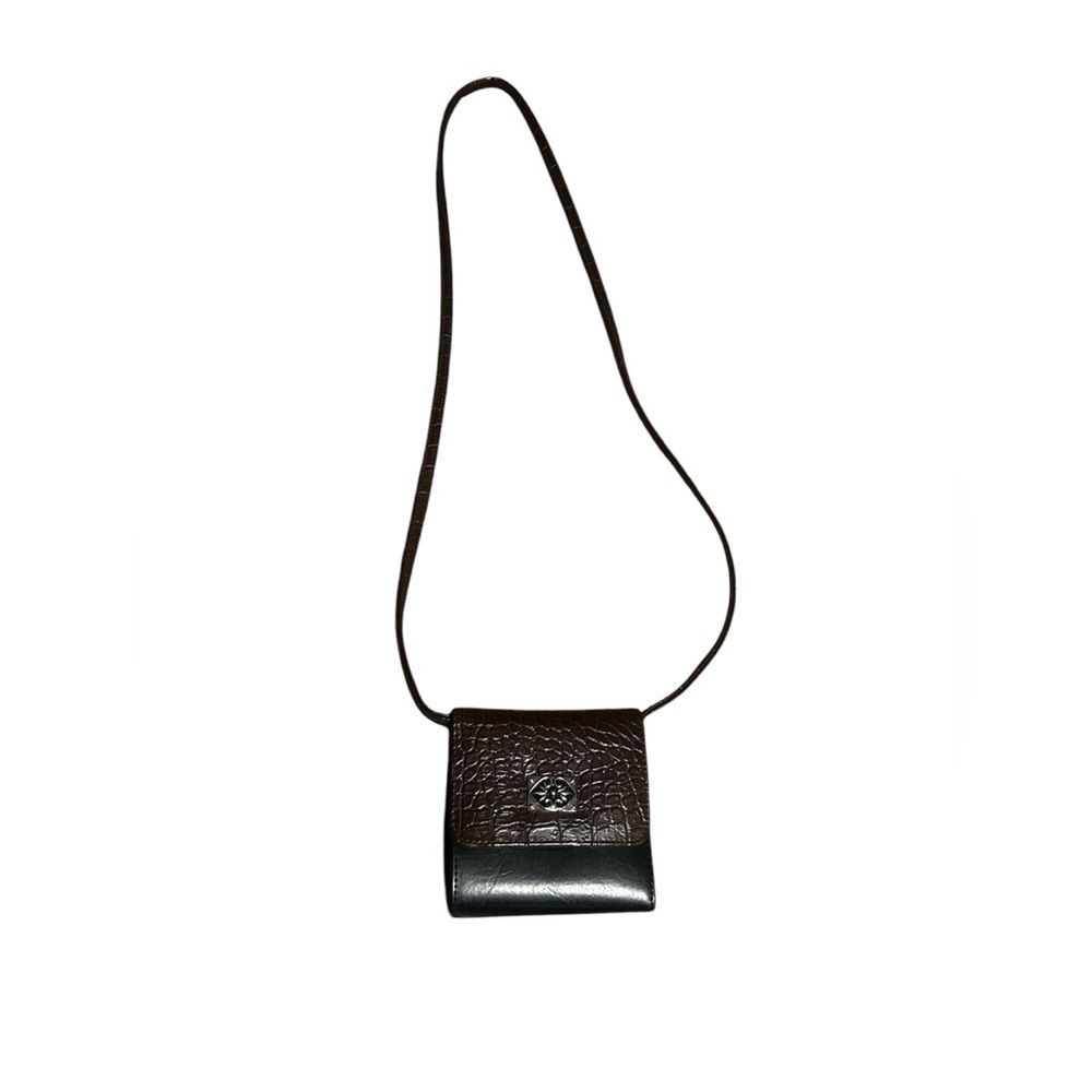 5/$25 Like new Vegan leather mini crossbody wallet with detachable strap